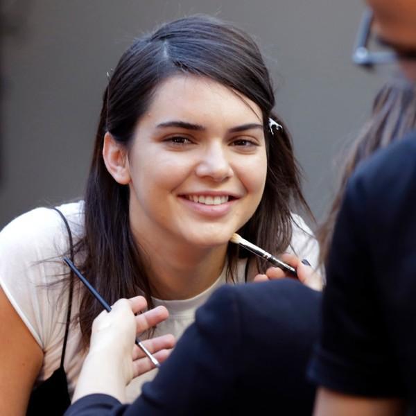 dmnfood's tweet image. Podcast @StillFromTheHip introduces a new segment: &apos;Things We Wish Were Fake News.&apos; #United #Pepsi #SpicerHistory
guidelive.com/podcasts/2017/…