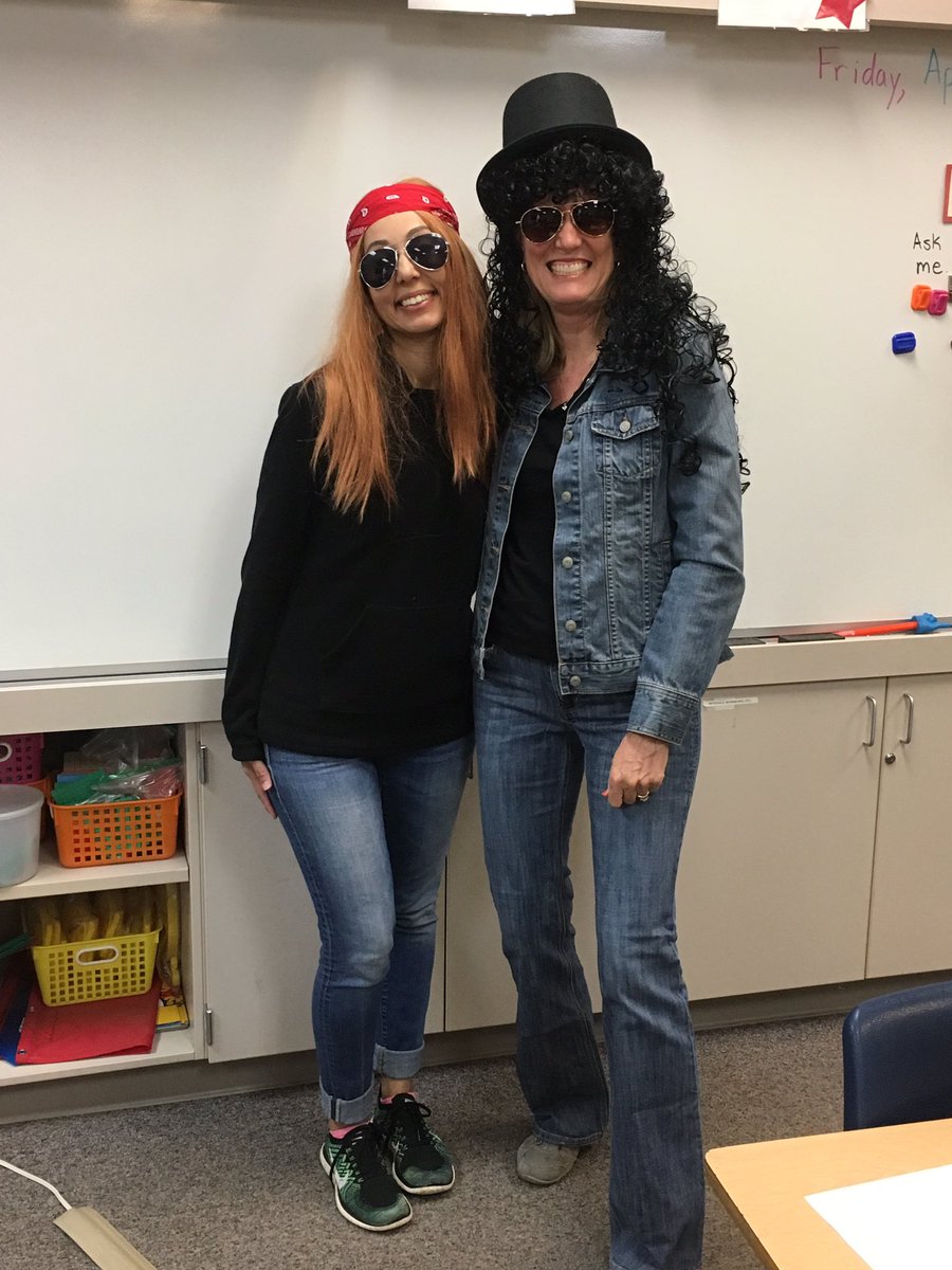 Ready to Rock the walk! #GuadROARS <a href="/ms_mari_23/">Mary V Bloomfield</a>  <a href="/EmitisD/">Emitis DeFazio</a> <a href="/DStrubeck/">Danielle Strubeck</a>