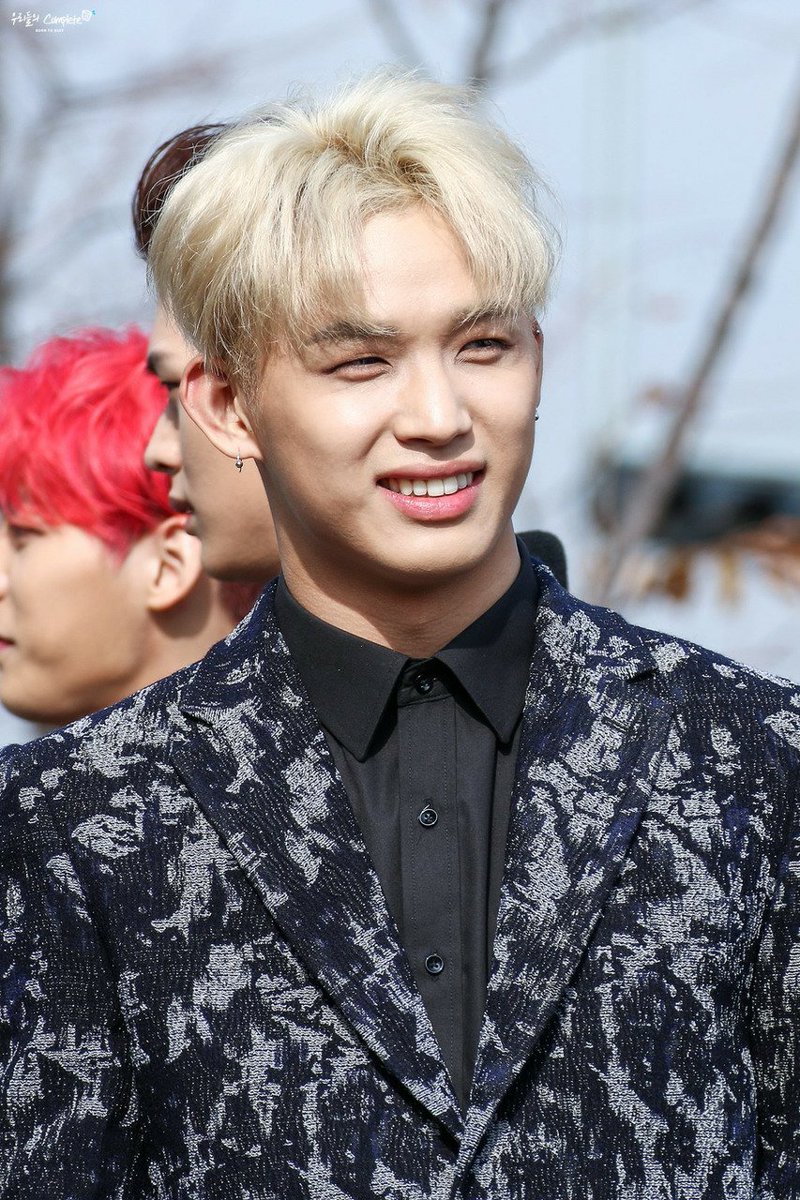 siksmiling's tweet photo. https://t.co/DWlbFiyffZ