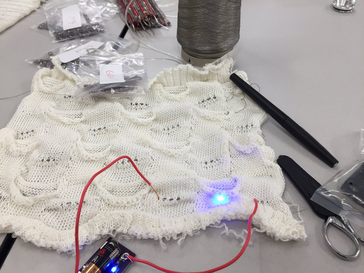 TextileAtJeffU's tweet image. Graduate student Becky Flax making knit magic with the fantastic sequin LEDs from @AMX3D_Inc a little series versus parallel won&apos;t stop her!