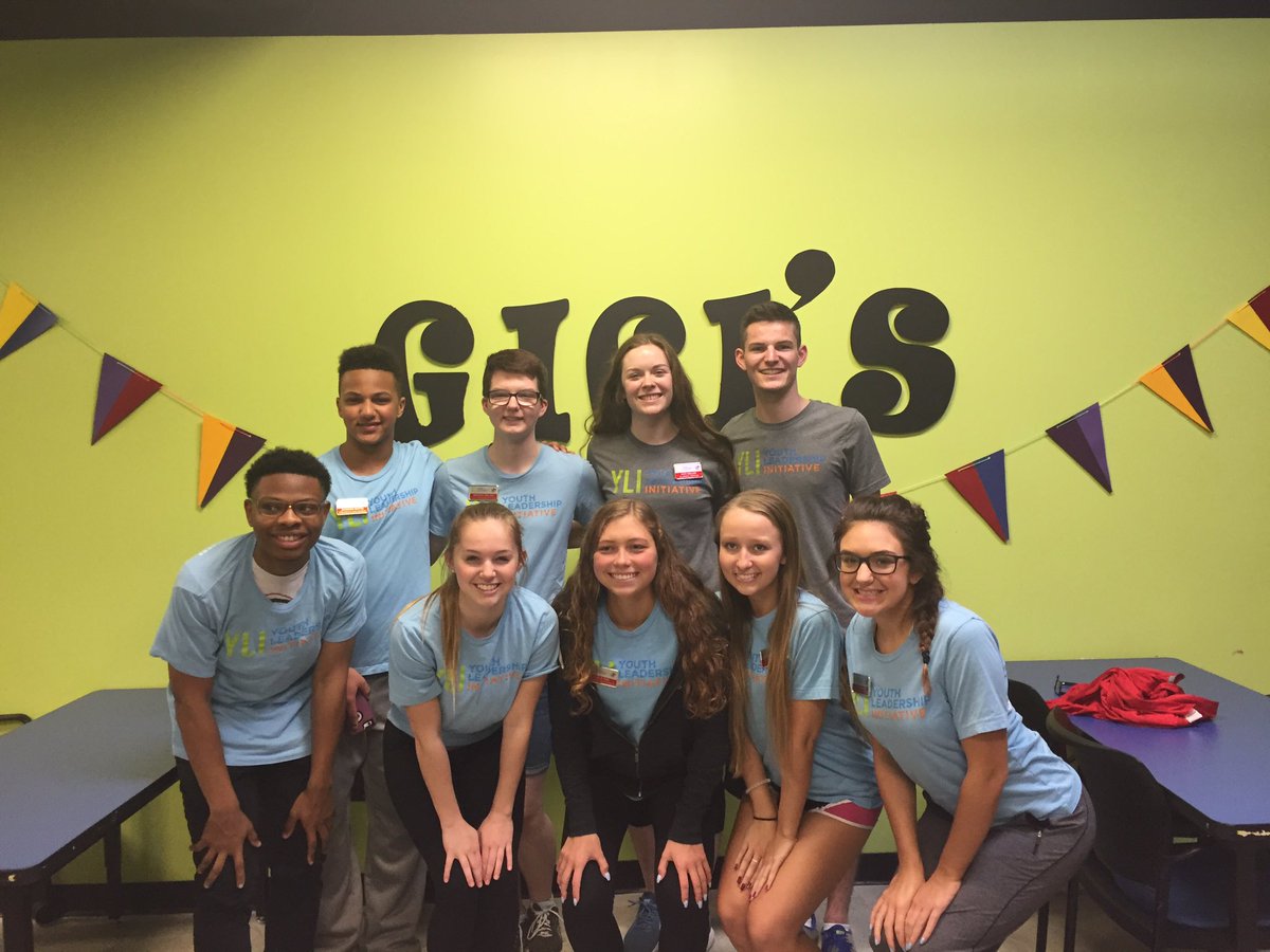 peytonchilton's tweet photo. @YLIDSM @GiGisDesMoines https://t.co/4sXKCuE3hd