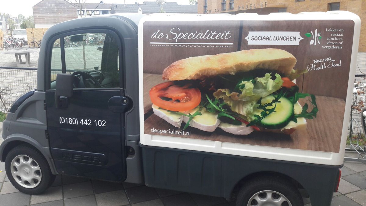 Onze nieuwe bezorg brommobiel helemaal in stijl <a href="/deSpecialiteit/">de Specialiteit</a> @Leliezorggroep