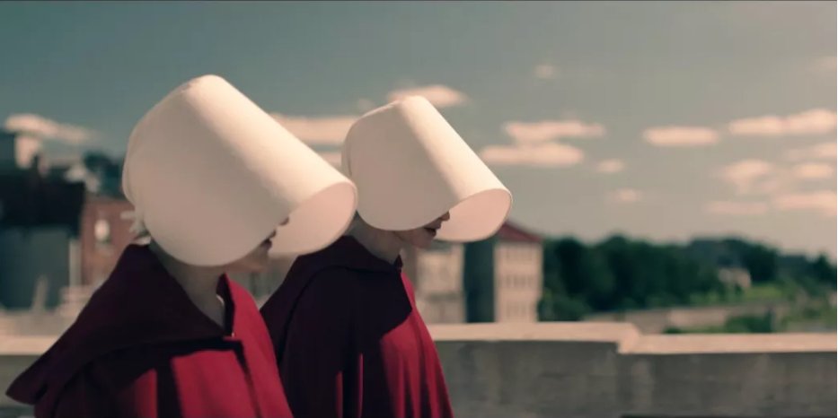 BuzzFeed's tweet photo. The Radical Feminist Aesthetic Of "The Handmaid’s Tale"
https://t.co/9tIZGC4P6R https://t.co/54bMrqxw6M