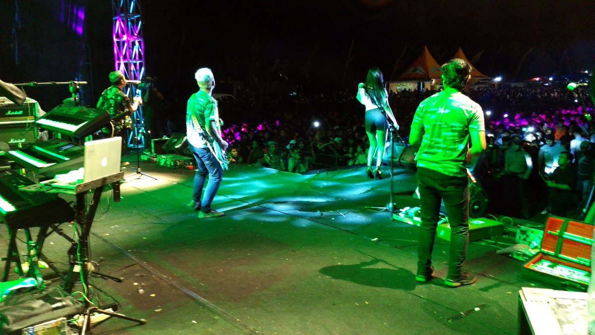 aclperlan's tweet photo. Terimakasih buat semua yang bertugas malam ini, #Lapsanayudha #fajarbulan #lampungbarat #apache2017 #dangdutneverdies #perlan86 https://t.co/MyfRSIpZCz