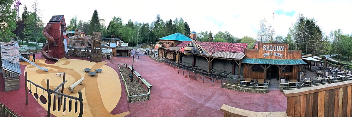 WalibiRA's tweet photo. J-1 avant ouverture ! Toute l'équipe du parc a hâte de vous faire découvrir ses nouveautés ☺️ #ExplorerAdventure #MonORailWRA #GoldenBurger https://t.co/EQgwCdMSiD