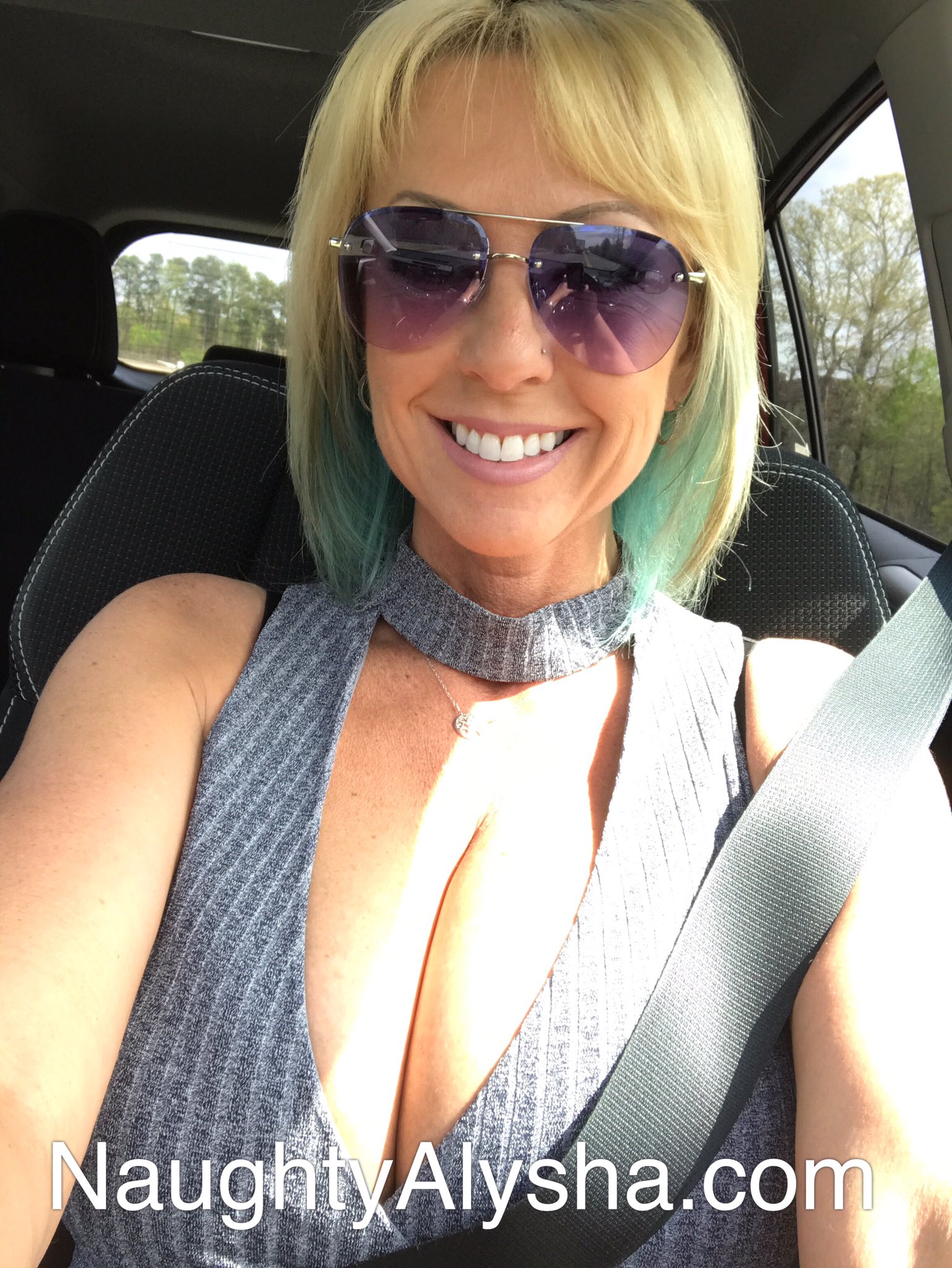 NaughtyAlysha Morgan в Твиттере.