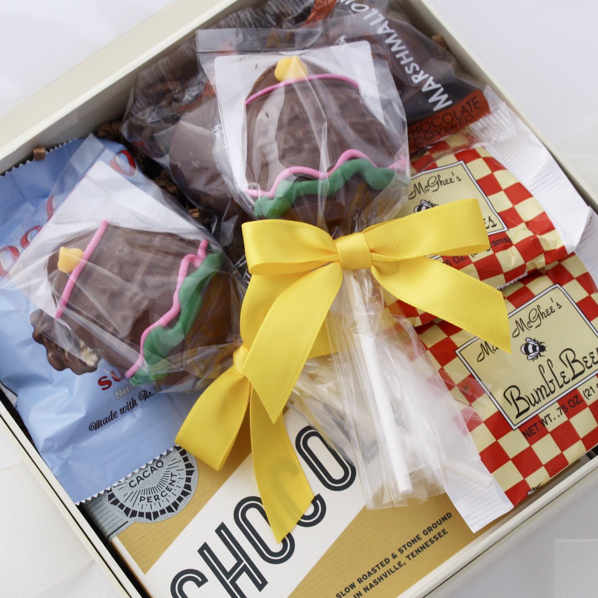 The Easter bunny LOVES chocolate! 🍫🐰🍫