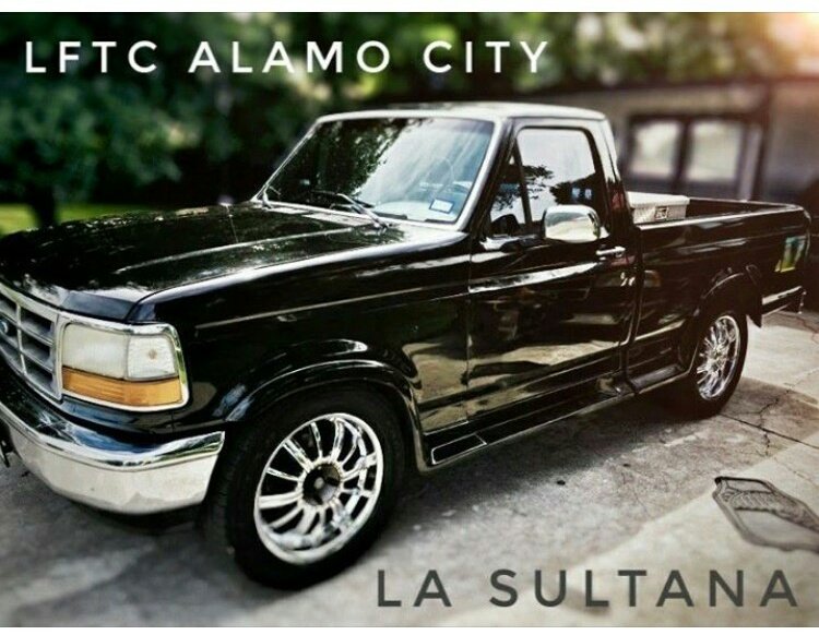 foringasAlamo's tweet photo. "La Sultana" Un nuevo miembro de las Foringas Alamo City 
"La Sultana" 
Dueño: Luis Alfaro @851Luis https://t.co/kBptby8h8N