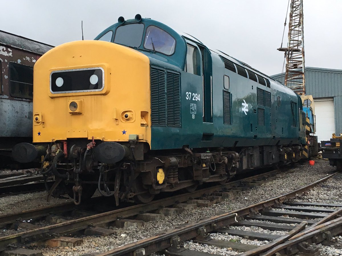 embsaydiesel's tweet photo. Finally got the vinyls on! Ready for peppa pig on Sunday 😀 https://t.co/H7Pe8gEs3Z