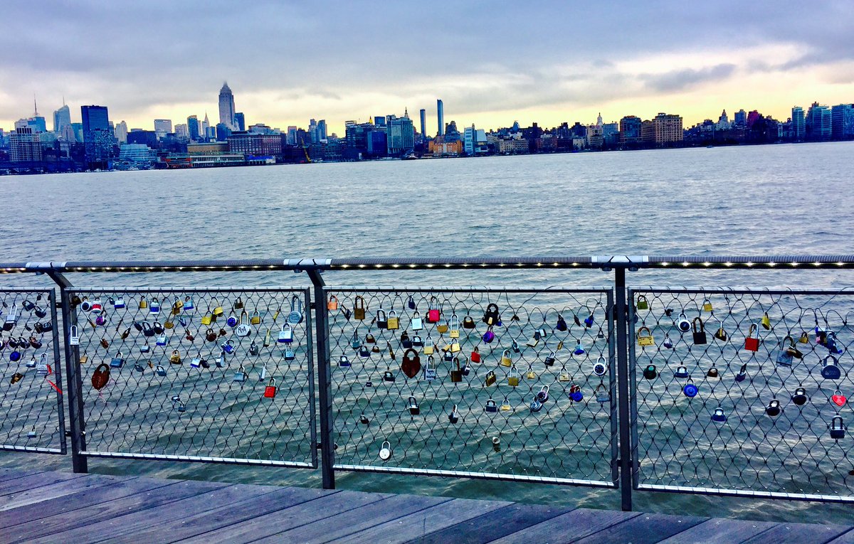 DGirtonJr's tweet photo. #Hoboken scenes. Enjoy the #holiday! https://t.co/FZL2ops7Z9