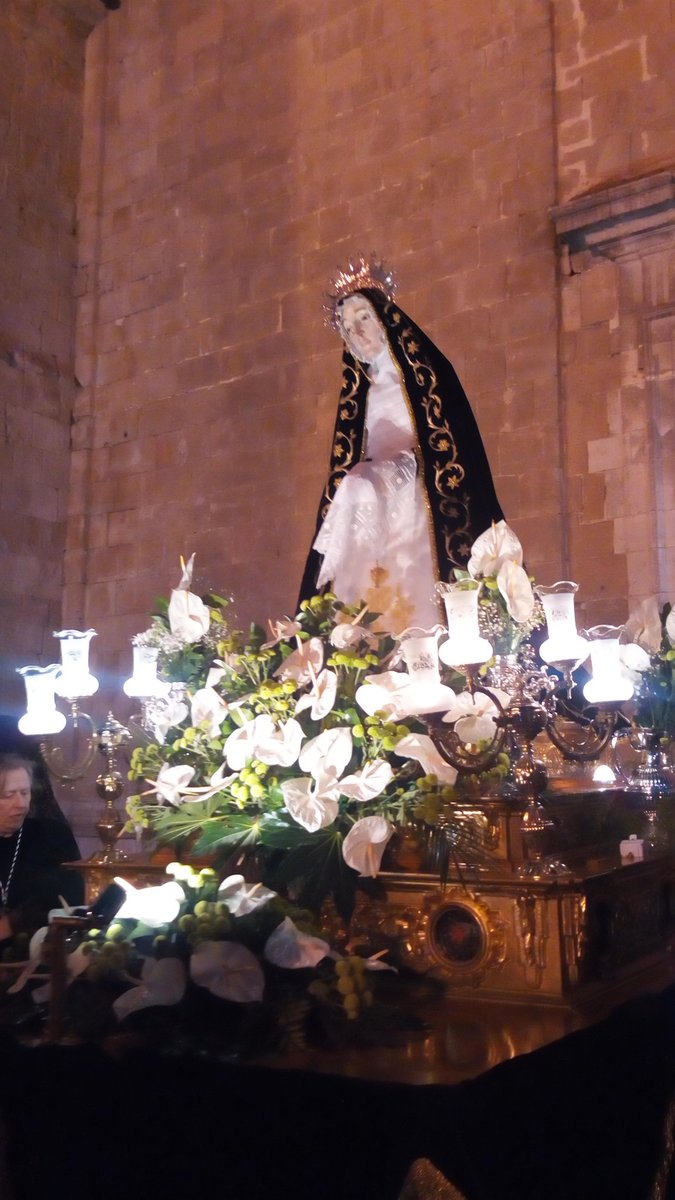 enjeduana's tweet photo. @enjeduana,@NavaDRS_Santa ,@AntonioSnchezG2 ,@eccehomonava Y todos los que participais,verla es sentirla,#SemanaSanta Nava del Rey https://t.co/fQ2Jurf4n9