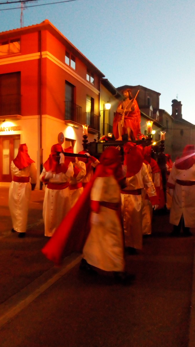 <a href="/enjeduana/">carmen r.ribon</a>,<a href="/NavaDRS_Santa/">S.Santa Nava del Rey</a> ,<a href="/AntonioSnchezG2/">Antonio Sánchez Gonz</a> ,<a href="/eccehomonava/">ECCE Homo</a> Y todos los que participais,verla es sentirla,#SemanaSanta Nava del Rey