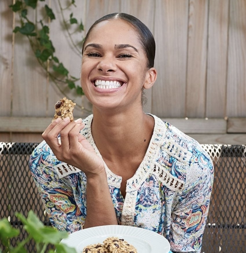 Ready to be happy and healthy?? Enter to win a hardcover copy of Misty Copeland's "Ballerina Body" giveaways.promosimple.com/enter-to-win-a…