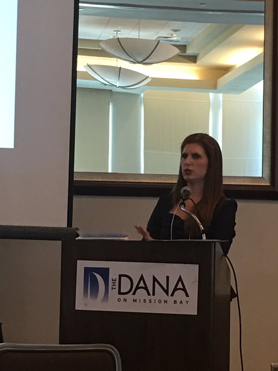 PlourdeLinda's tweet photo. @EsmeVGrant presenting at #CSLN2017 regarding legislative priorities in CA and Washington DC! @CSLN5Ps @MerrillBarbara https://t.co/DNpZoN8JE9