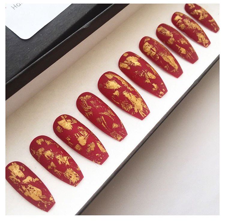 Bree_Nails's tweet photo. Nail foil beauties ❤️💜💙💚
#nails #nailart #naildesign #pressonnails #glueonnails #beauty #fashion https://t.co/B64aCA3f6l