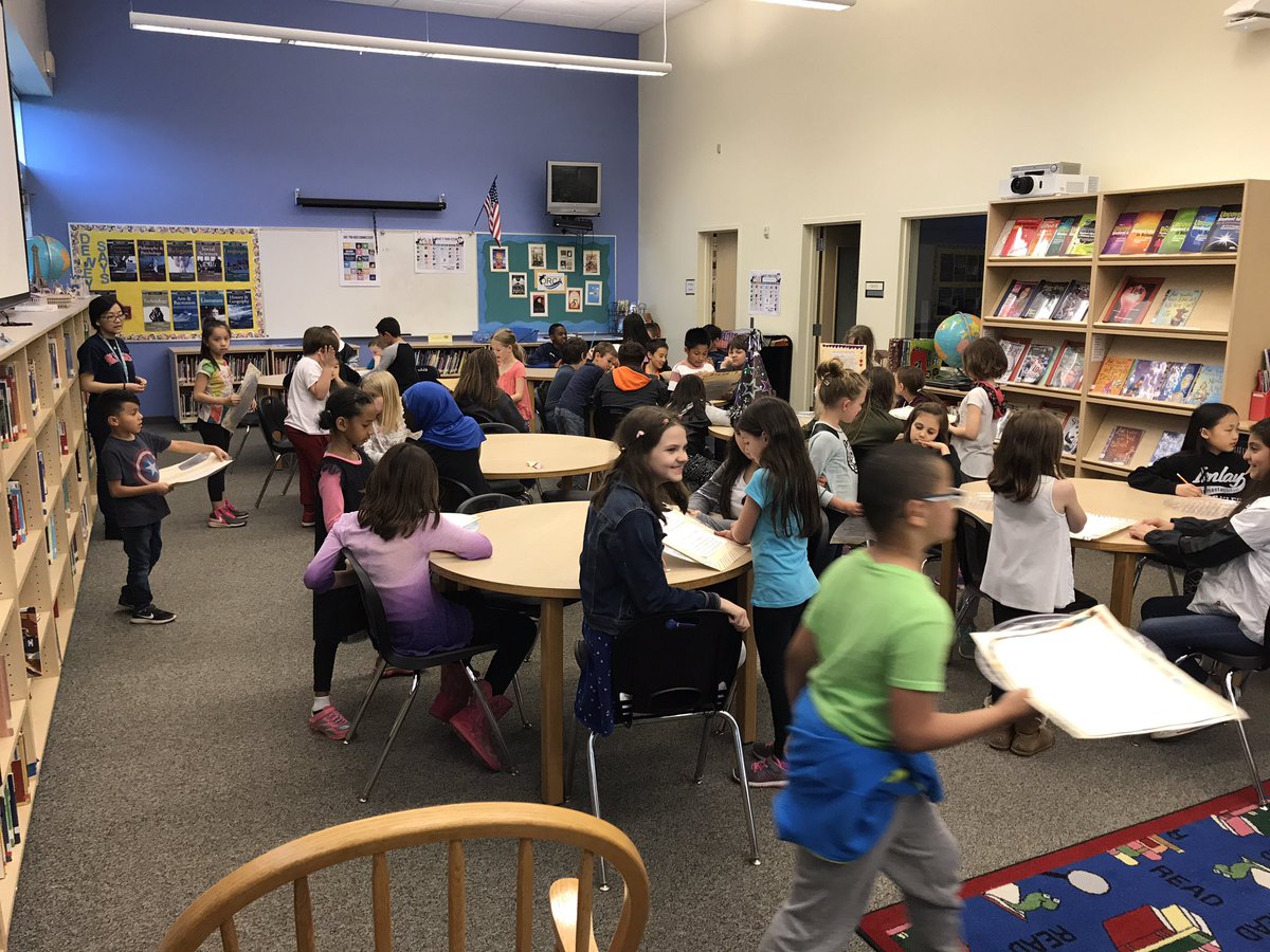 BigDogTeacher's tweet photo. Reading Restaurant with our Buddy Class. These kids are serving up some great reading! #ImlayRm206and110 #TeachImlay #FutureBigDogs #READ https://t.co/wqunZPpZIY