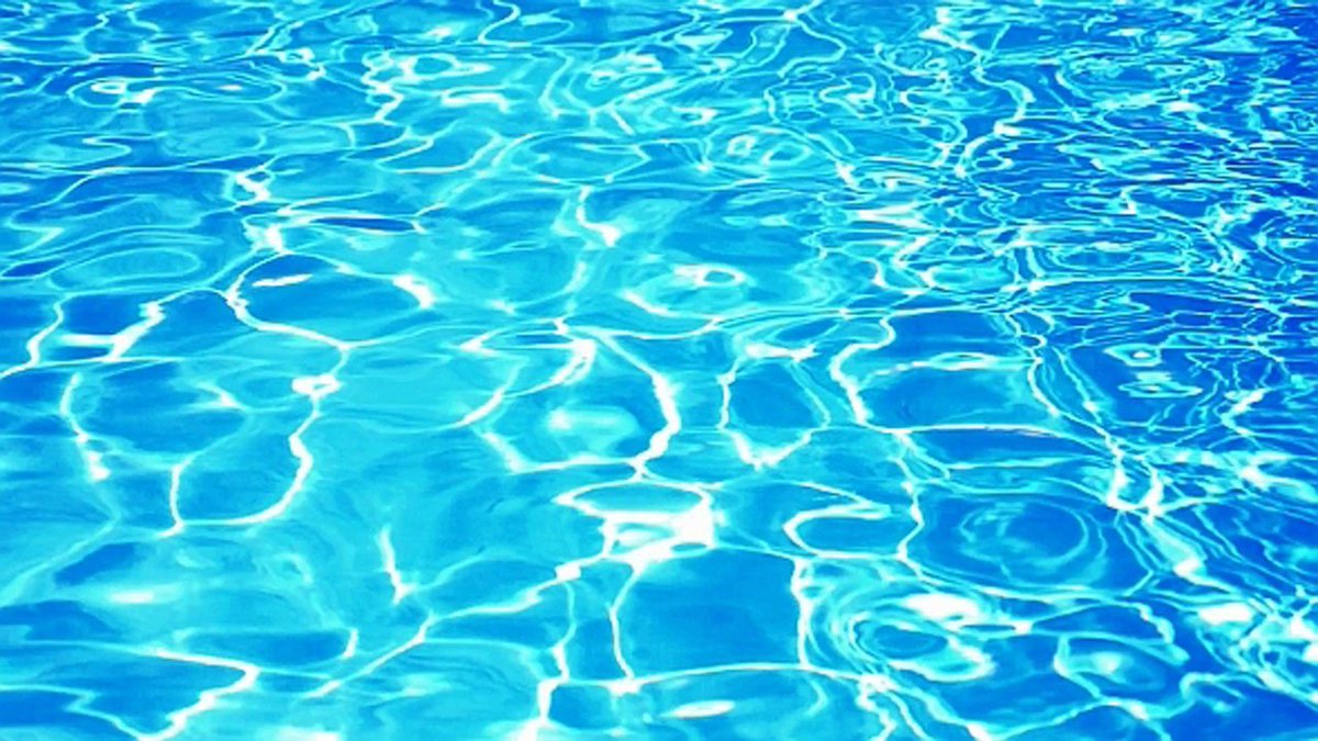 Child nearly drowns in #Doral pool, firefighters say bit.ly/2ovrpvA https://t.co/ad4OmJIE3x