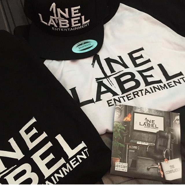 LIQRstoreJUNKIE's tweet photo. The support is real @OneLabelENT packs selling left and right. Pick one up for $45. @ceno700 @GOTDAMN1 #Humble https://t.co/BG9rErZgsP