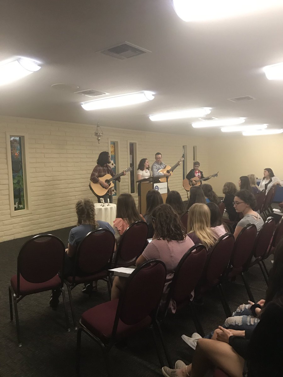 NFTYSWPres's tweet photo. Services have begun! Shabbat Shalom @nftysw https://t.co/E7I3Y8SfW1