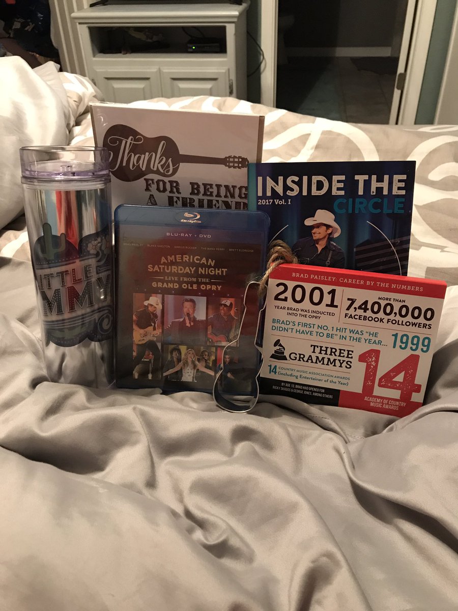 cgerberding's tweet photo. Love my #OpryBox from the @opry! https://t.co/aRFLOce0CH