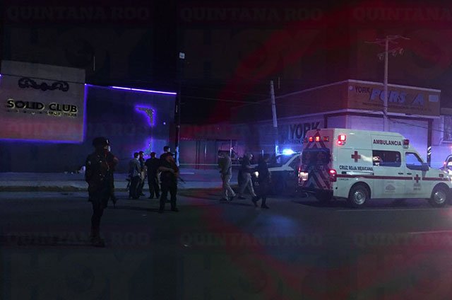 QuintanaRooHoy1's tweet photo. Balean a bar #SolidClub, en pleno centro de #Cancún https://t.co/dMIuc2BhG3 https://t.co/1kV33SbDVx