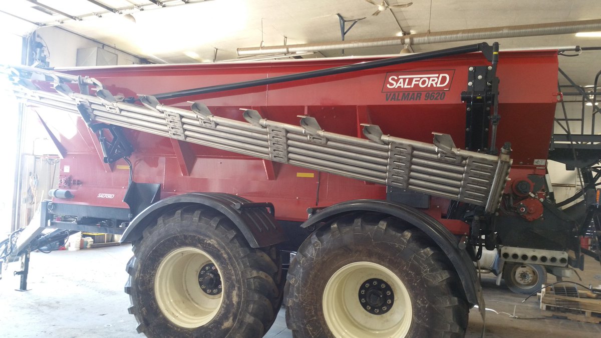 maudea2's tweet photo. @DLEequipment @SalfordGroup @herperg "The Beast" is almost ready to roar!!! #plant17 #Valmar #20Ton https://t.co/Cog2bbES6r