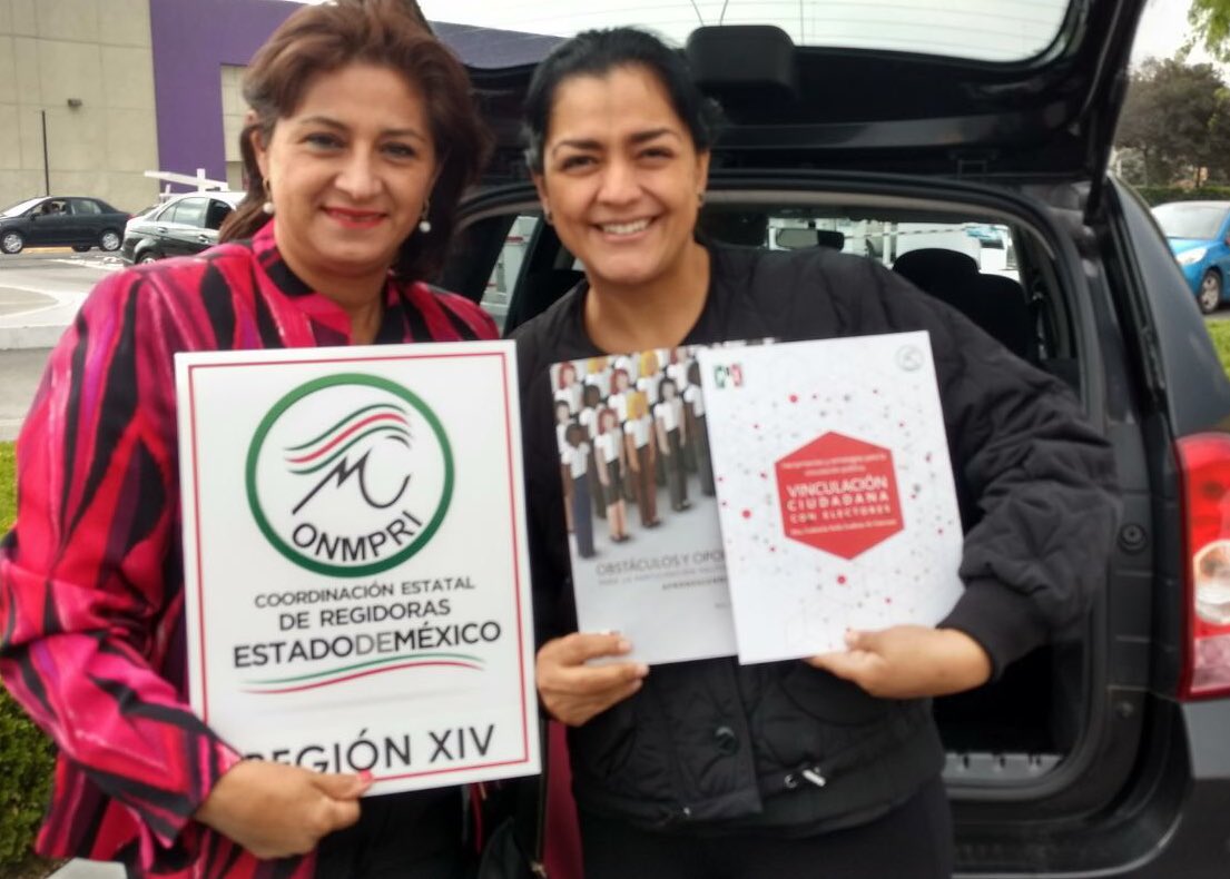 alma_quiles's tweet photo. Siempre es posible cuando hay voluntad #Reg14 #Rosario reforzando lazos y generando acciones #FuerteYConTodo @alfredodelmazo @AlejandraDMV https://t.co/LheD4Irlb6