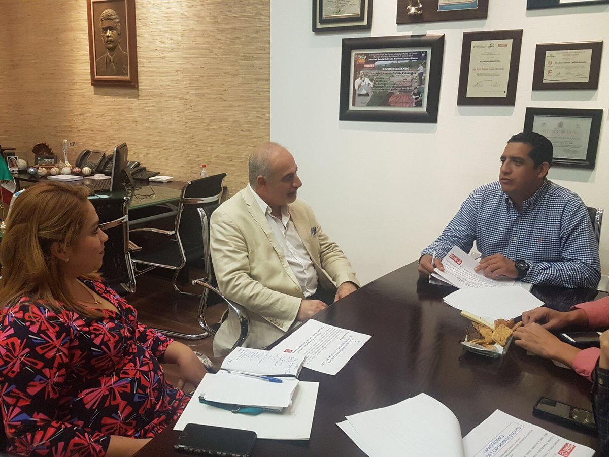 ChuyValdesP's tweet image. En reunión para definir estrategias de fortalecimiento institucional operacional y de visibilidad turística para #Culiacán. #TurismoActivo