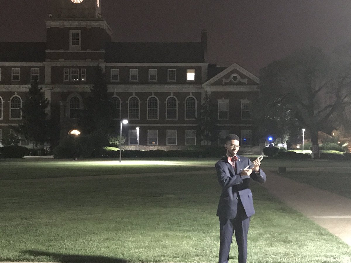 MrChadClarke's tweet photo. Thanking God for the opportunity. Won HU Bison Of the Year Award. #HUYouKnow  #BisonOfTheYear Like #ManOfTheYear. 🐂🔴🔵 🏆🏆🏆 #HUSCA #SCA2017 https://t.co/PWmeazBFMB