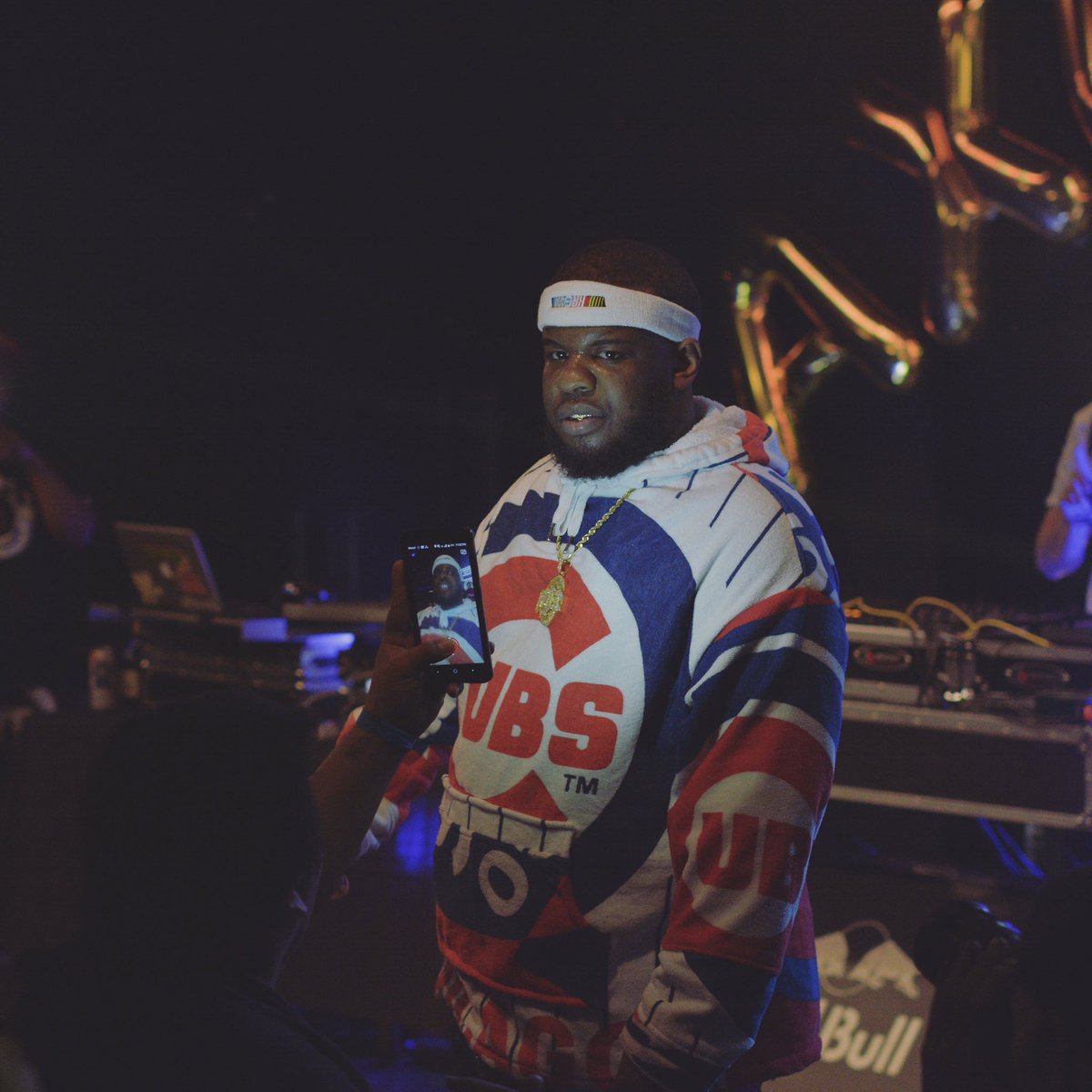 BREAKSxLAKES tweet media