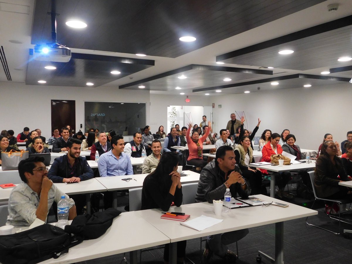 LCascadas's tweet photo. Gracias @EdomexTurismo @bettynabenitez @tonyyarto x hacernos partícipes de la"Certificación en Desarrollo Turístico" a través de #Incubatour https://t.co/2Hyf58pXqF