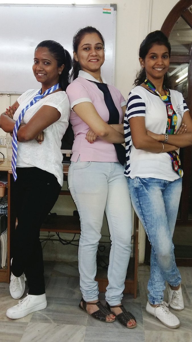 beautyroy12's tweet photo. “Invisible threads are the strongest ties.” #tieday #officefun #saturdayworking #happyweekend #smile #funnfrolic https://t.co/6jaie72E0y