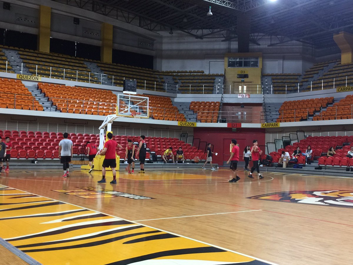 AMVBasketball's tweet photo. The boys are now warming up for their game against IPEA! AMVians we need you! #Final4 #USTGoodwill2017 #HardworkGoodlife #MakeHistory https://t.co/vR3IJHHBOB