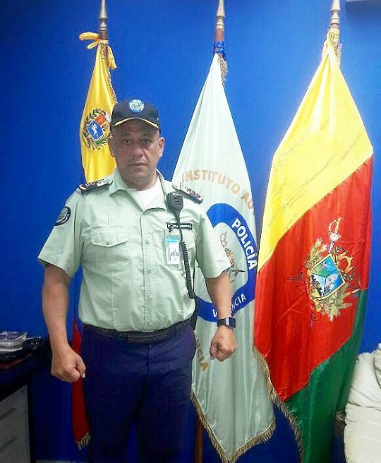 El director mas corrupto. Tiene su propia banda. Ladrón con chapa. Gracias. <a href="/AmeliachPSUV/">Francisco Ameliach</a> <a href="/trafficVALENCIA/">traffic VALENCIA</a> @MIJPVenezuela <a href="/miguelcocchiola/">Miguel Cocchiola</a>
