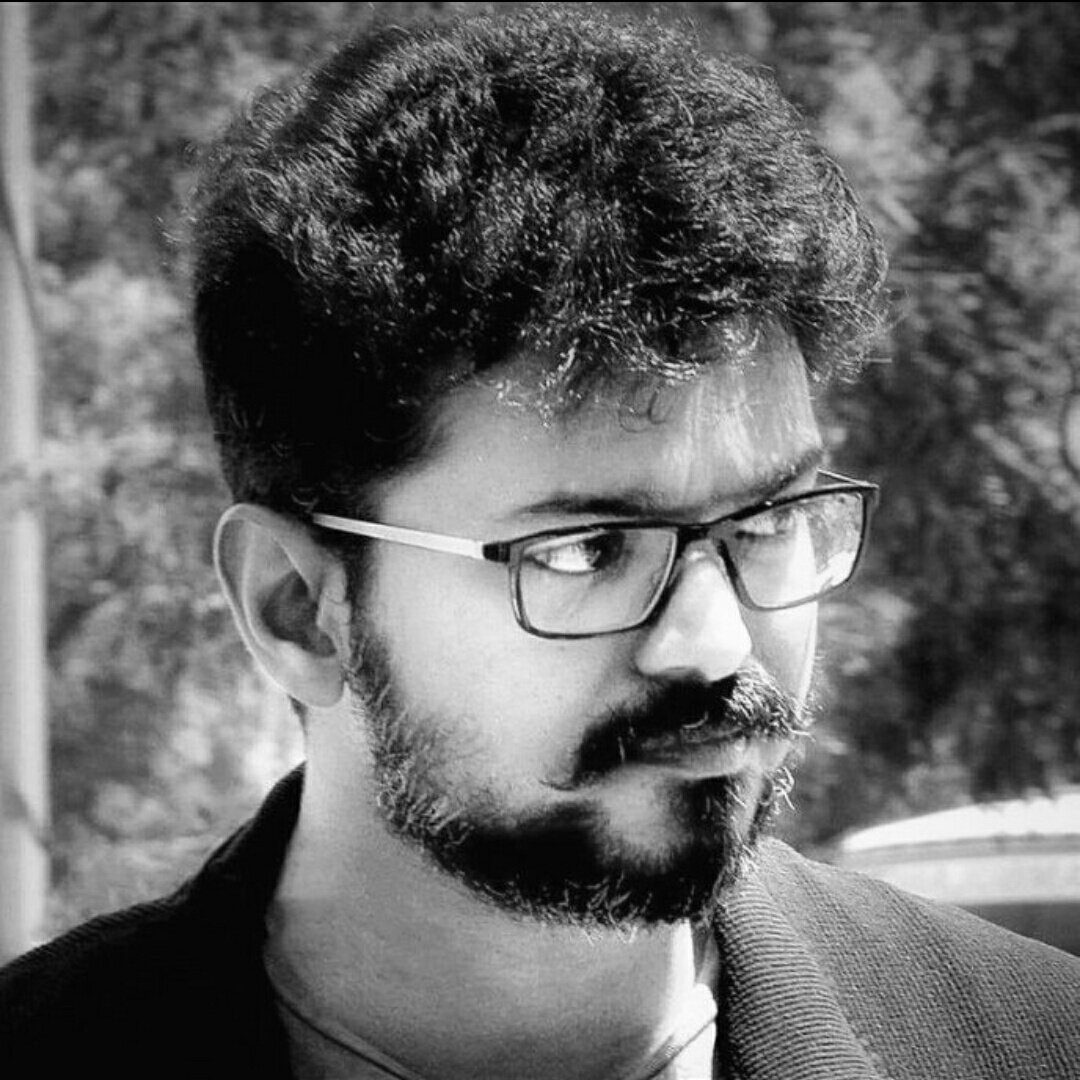 mersalvishnu's tweet photo. #June22FL
#AugustAudio
#Diwali
MASSIVE THALAPATHY61 UPDATES
#T61
இந்த வருசம்
பொங்கலும் எங்களுது தான்
தீபாவளியும் எங்களுது தான் https://t.co/qX4vKgkCvs