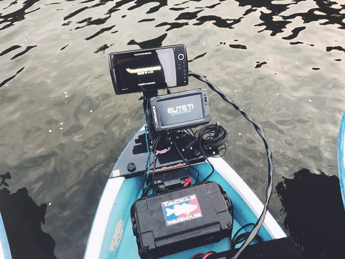 MrNoBite's tweet photo. テレビ二台体制でデコってハズイ(°▽°)! #buritsu #lowrance #eliteti9 #hamminbird #helix10 https://t.co/suaQ4VZPRz