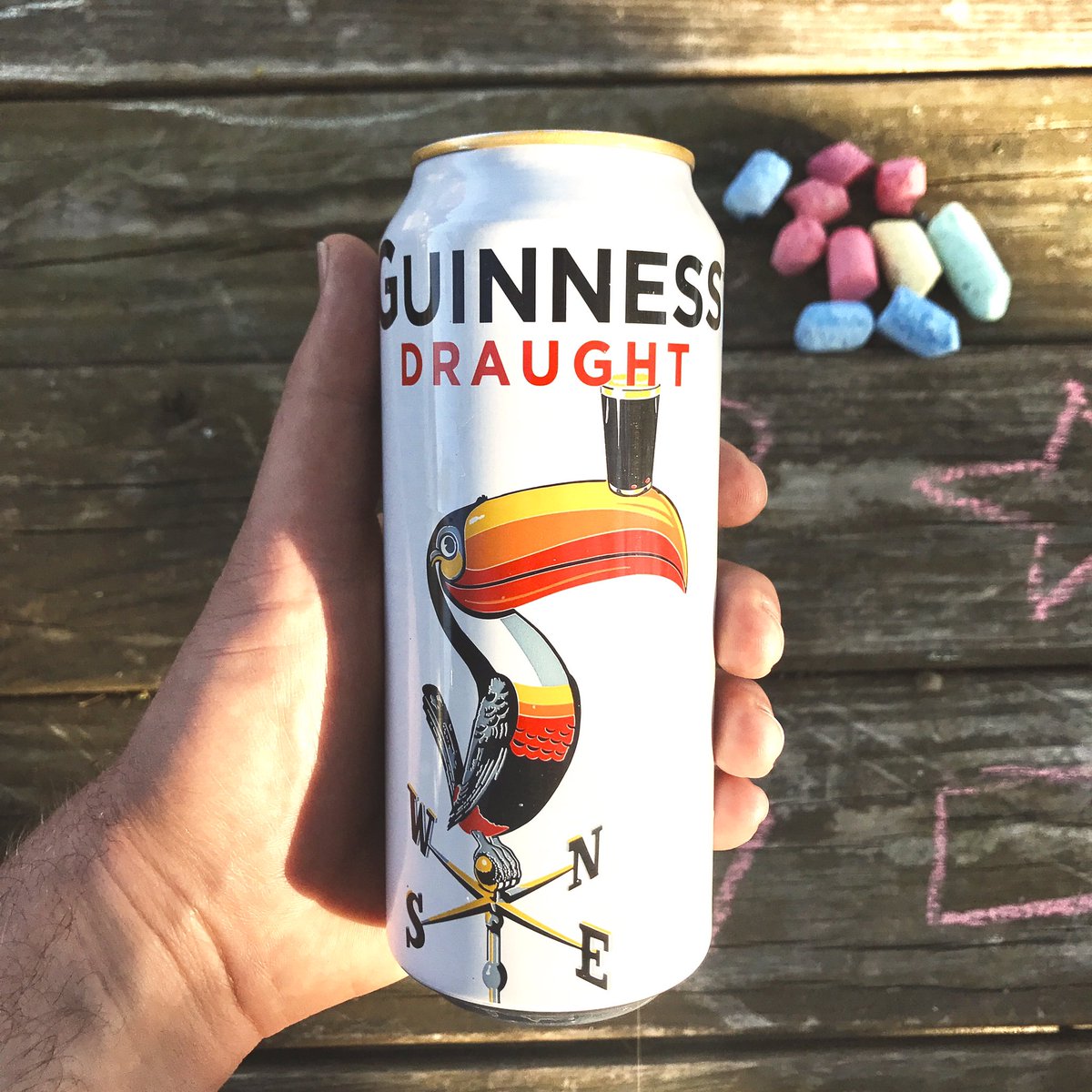DudeDrinks's tweet photo. I like this can a lot! @GuinnessUS #guinness #guinnessdraught #draught #stout #cannedbeer #ireland https://t.co/CeWV3WDQLL