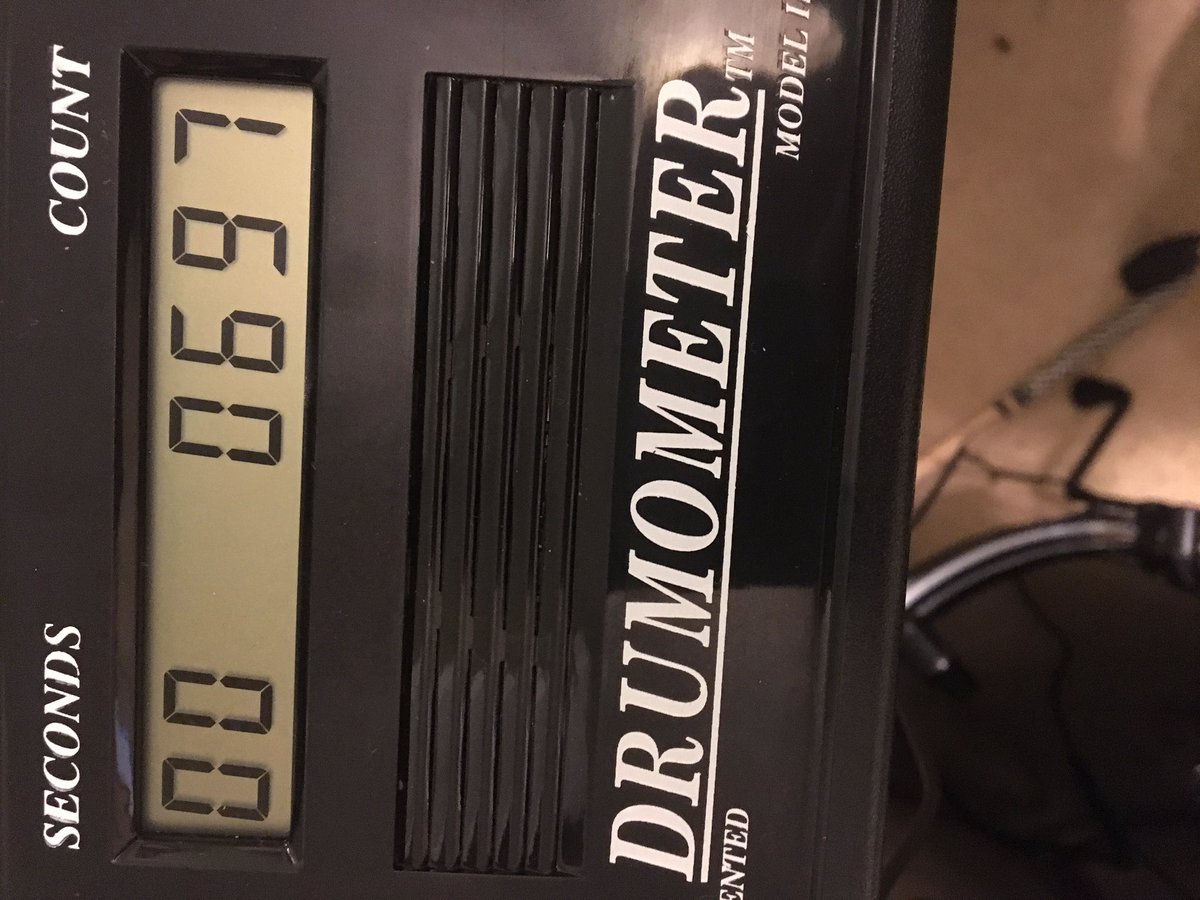 KickEthanKick's tweet photo. Ethan is #10yo and basically #doublekicking #700bpm @WFDrummers #drums #drummer #singlestroke #yesihavevideo #supportEthan #drumometer https://t.co/KymhbsmSiS
