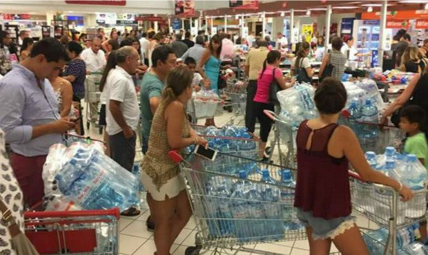larepublica_pe's tweet photo. Indecopi sancionaría a Plaza Vea, Metro y Tottus por vender productos a precios que no estaban en sus anaqueles
https://t.co/L8UW2JdZKn https://t.co/SZ5Adw8GkE