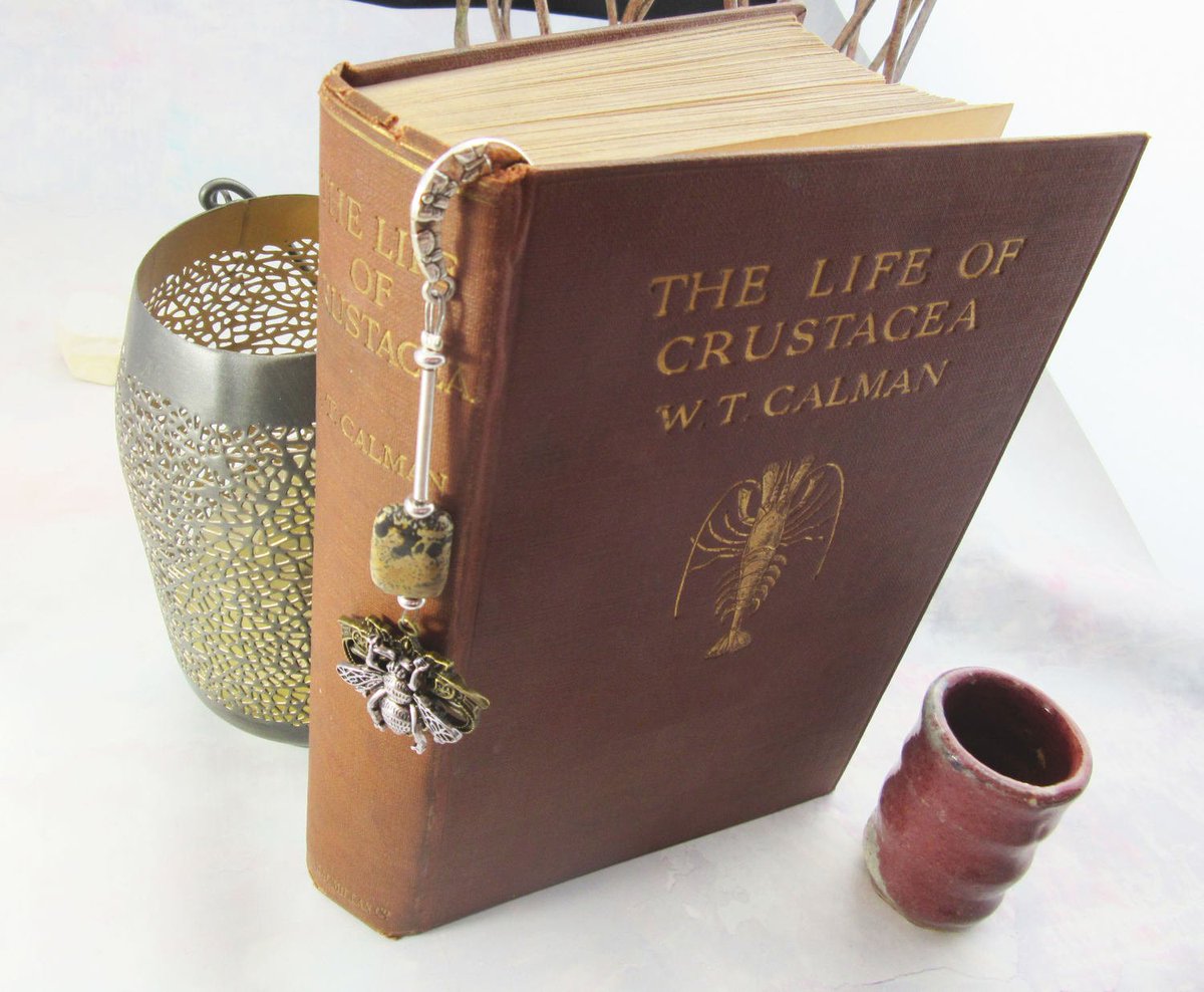 Gwynstone's tweet photo. honey bee bookmark - metal bookmark - bronze and sliver - jasper accent… https://t.co/Sn1V8uX0qz #Etsy #ChildReader https://t.co/v0woLf35ko