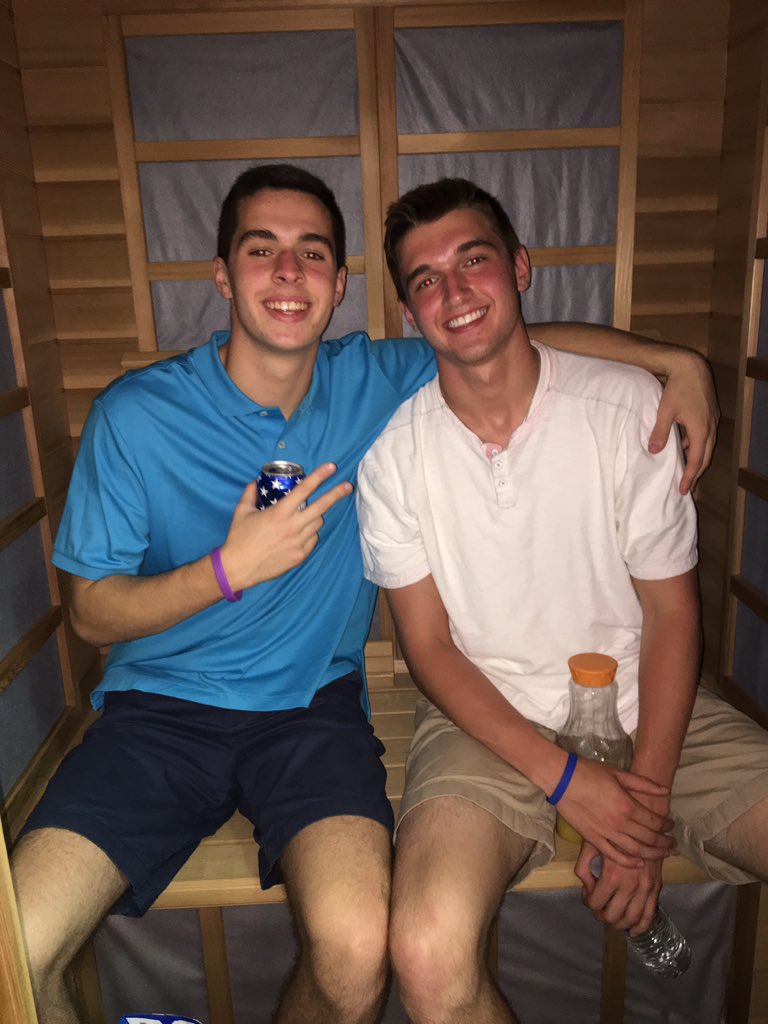 RobbieDoggett's tweet photo. Happy bday to my day 1 brajmegle Big Jew! Been killing it with this Turd Ferg since 02! Much love for this OG brother❤✊🏾 #specialK #thecult https://t.co/WdwV6dYj1o