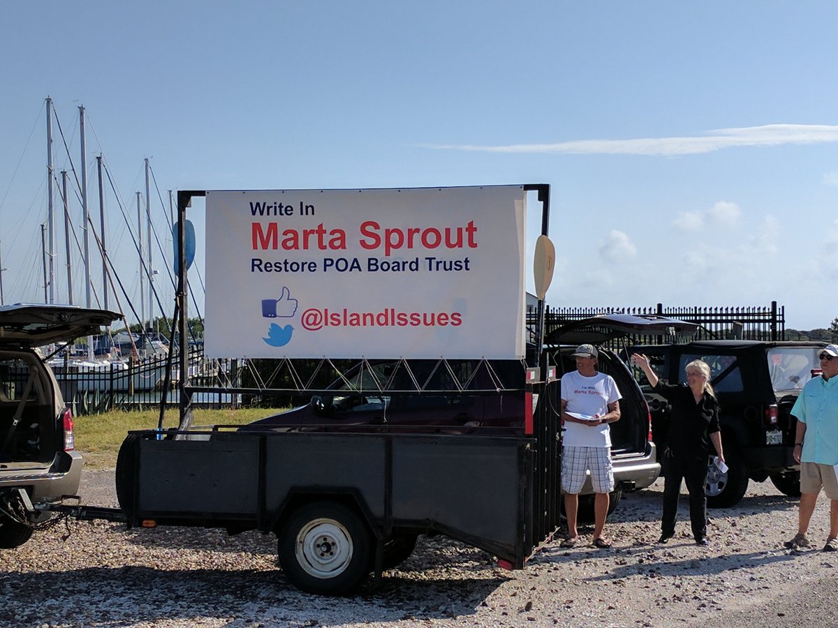 IslandIssues's tweet photo. Marta greeting members of the Yacht Club this evening. Keep following her on Twitter, Facebook and now Instagram. Search for IslandIssues https://t.co/WxVY2k1eEs