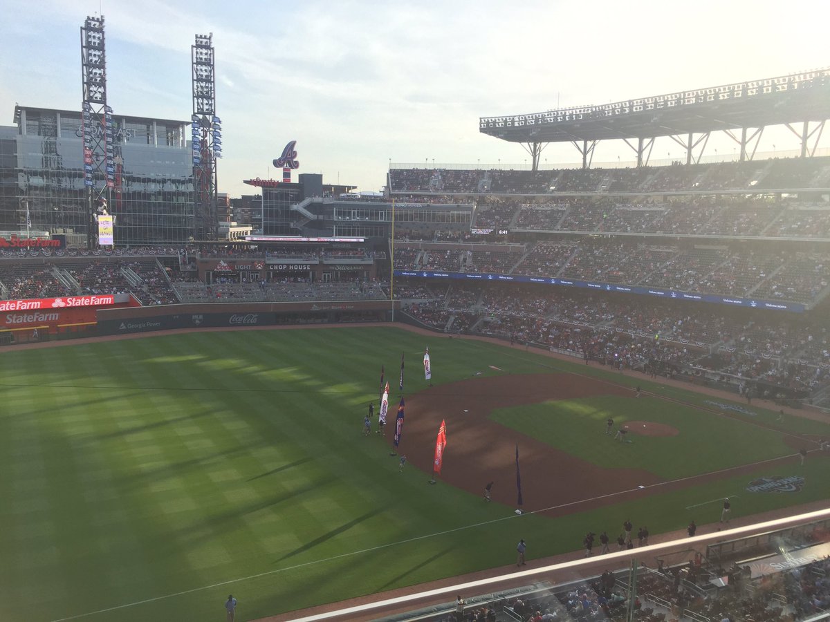 StephenVanGorp's tweet photo. Opening day! @Braves https://t.co/lj95sv0bdO
