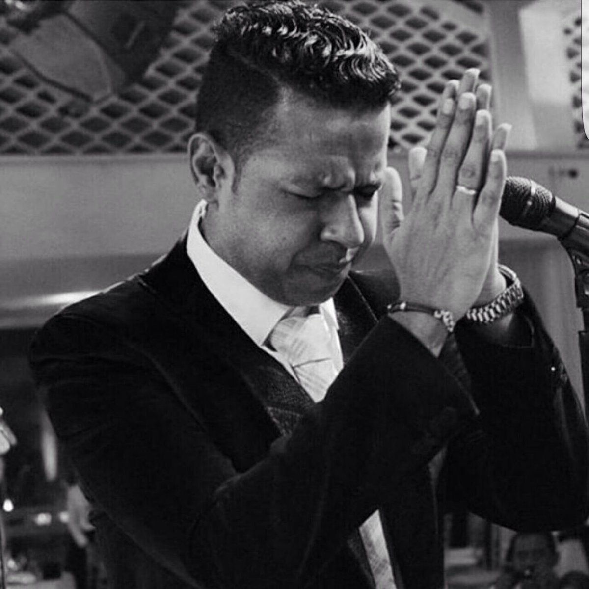 Lamentando profundamente el fallecimiento del Gran Martín Elías. Dejas un vacío en nuestros corazones. QEPD 🙏🏻