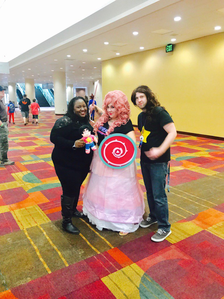 When <a href="/ThisIsTheRead/">The Read</a> gets you hooked on a show and you see one of your favs from da show! #Indycomiccon