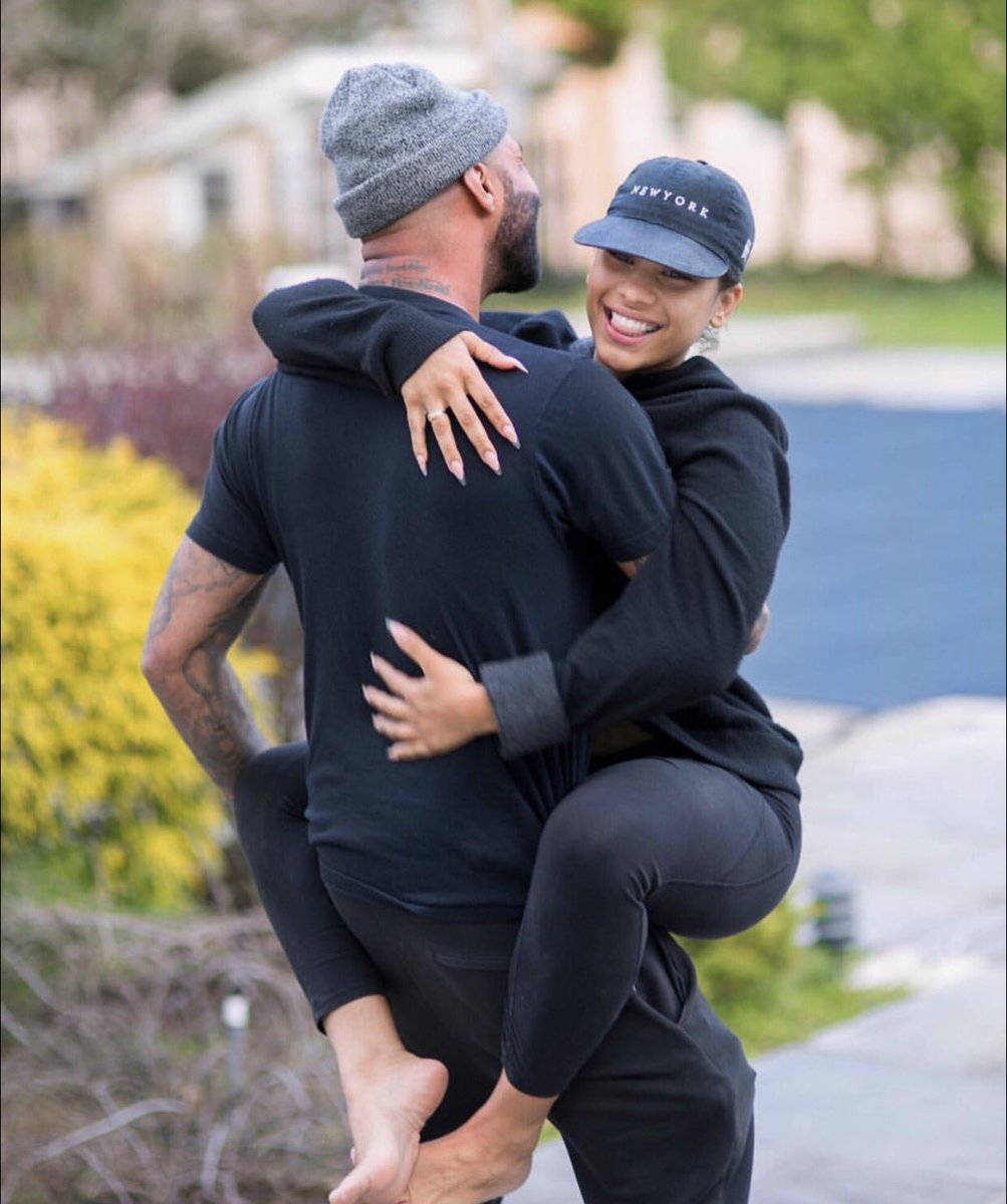 grandtheftkit's tweet photo. They are so cute together 💖 https://t.co/q2Jg6d2dv7