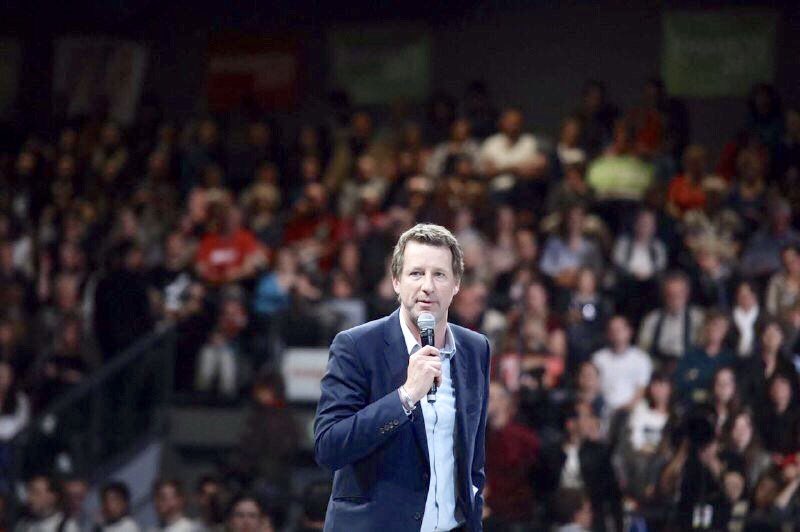 CFouillere's tweet photo. Un immense merci aux militants et permanents qui ont œuvré pour faire du meeting de @benoithamon à #Rennes un très beau succès ! Bravo ! 👍 https://t.co/ORwCBITq1H