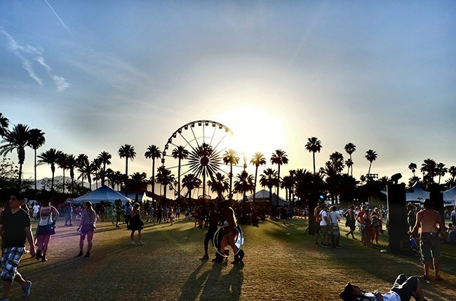 workcamrenzinha's tweet photo. não me leve a mal, me leve para o Coachella https://t.co/YDk9fjKioX