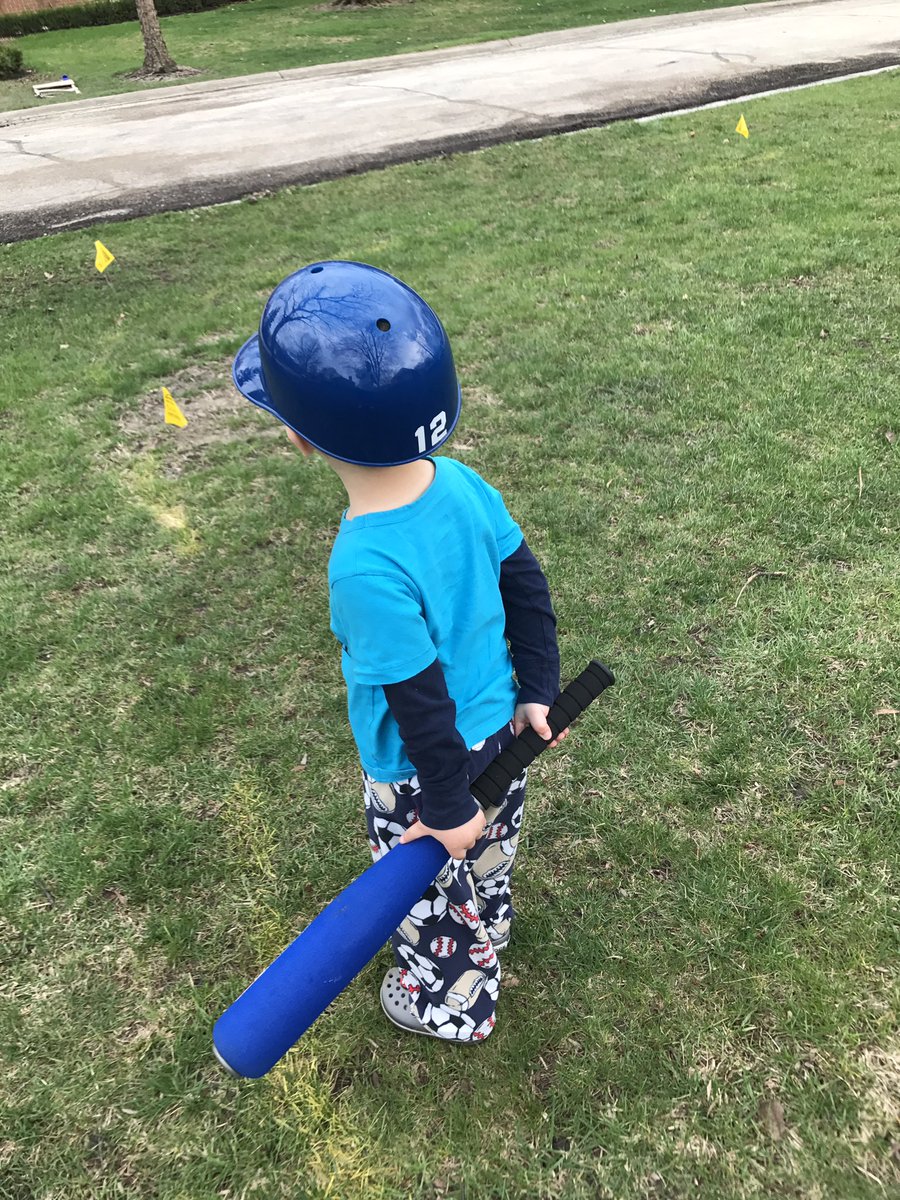 Youngest Schwarber Fan? <a href="/kschwarb12/">Kyle Schwarber</a> <a href="/Cubs/">Chicago Cubs</a>