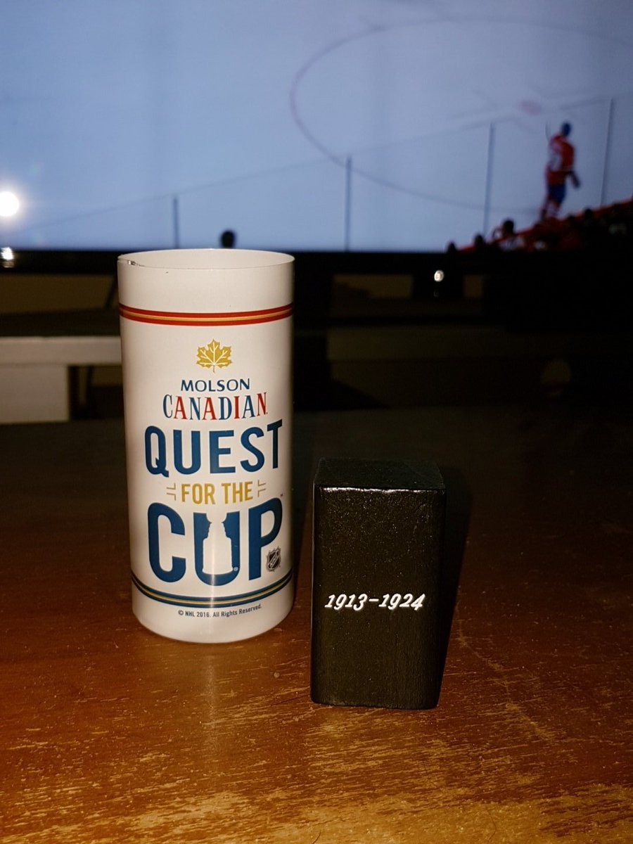 SkinnerWRX's tweet photo. @Molson_Canadian what does it mean when my replica cup is a block of wood with a date on it? https://t.co/6wZXuMMGnV